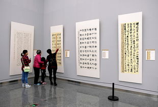 參觀清廉四川文藝創作工程作品展 我校黨員干部職工作風建設與文化藝術交流活動紀實